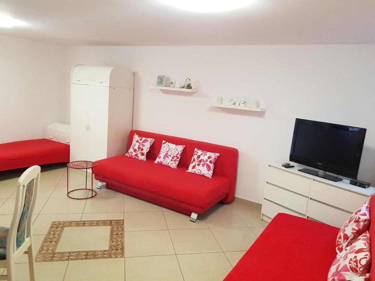Apartamenty Junona Nad Morzem, W Domu Z Ogrodem, Obok Stegna I Jantar Junoszyno Buitenkant foto