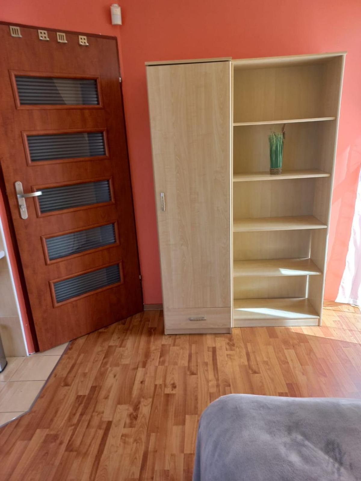 Apartamenty Junona Nad Morzem, W Domu Z Ogrodem, Obok Stegna I Jantar Junoszyno Buitenkant foto